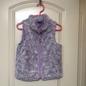 Girls “Cozy swirl vest”